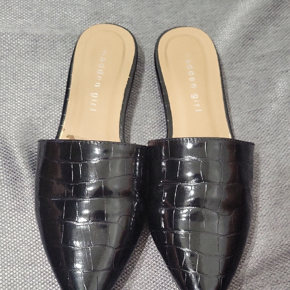 Madden Girl Black Croc-Pattern Mules